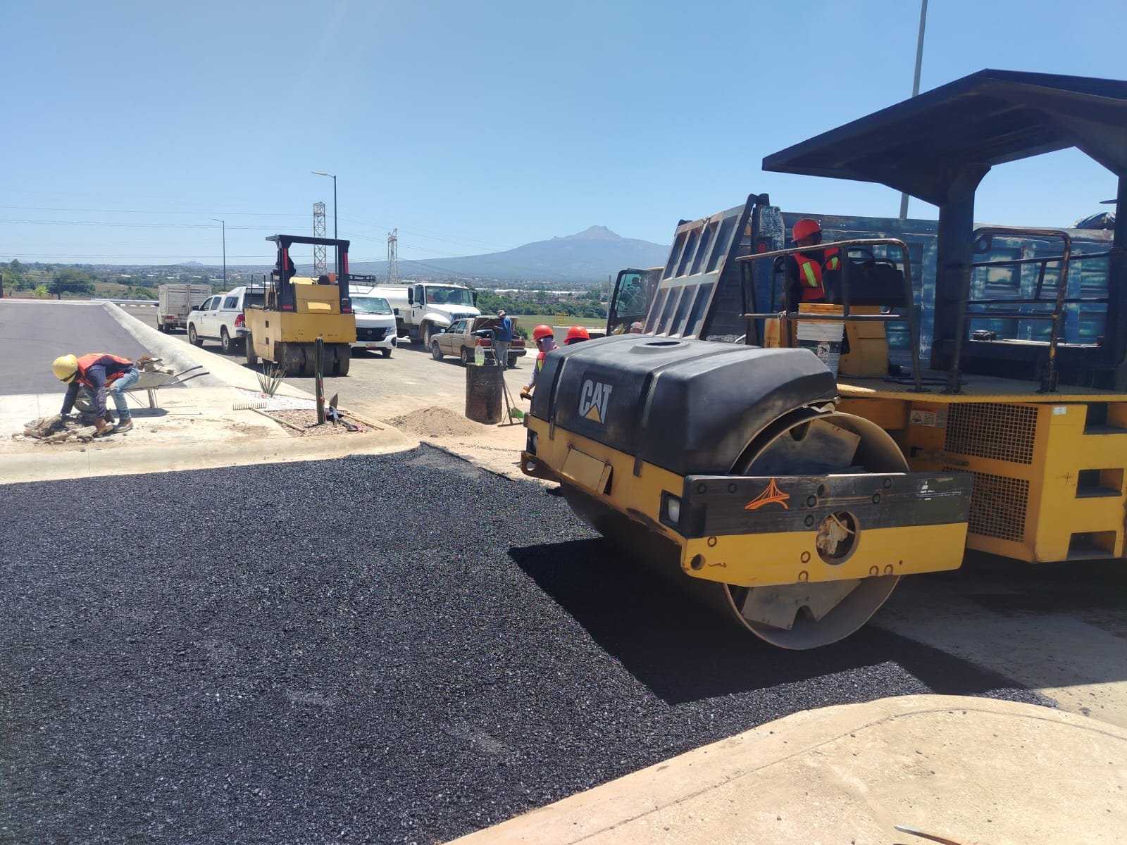 Cómo elegir una empresa de pavimentación confiable: 7 aspectos clave para garantizar el éxito de tu proyecto
